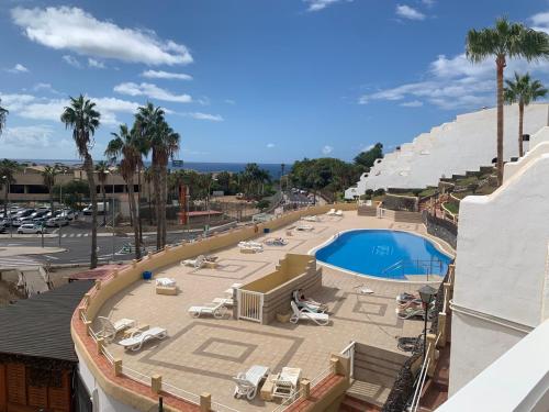 Oasis Costa Adeje 1-bedroom Apartment Ocean View Large Terrace Pool Full Kitchen