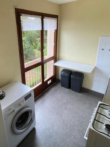 Spacious studio of 40 m2 with balcony in Fréjus