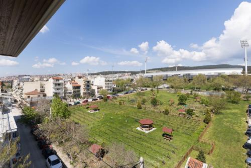 Landskap semula jadi dekat dengan apartmen