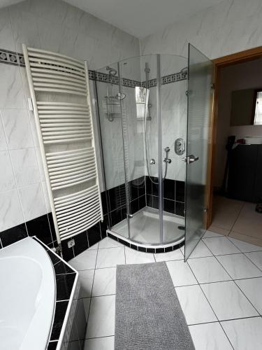Koupelna v ubytování Appartment 34 Lüdenscheid Hellersen Süd