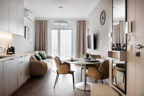 Apartamenty Tespis - Góreckiego 19 next to STREFA KULTURY - SPODEK, NOSPR, MCK