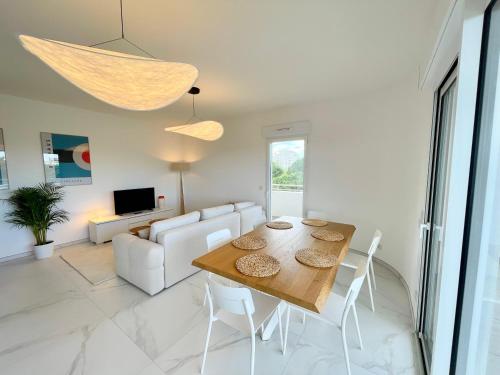 PGH n42-Roof-Top avec Terrasse et Parking Prive