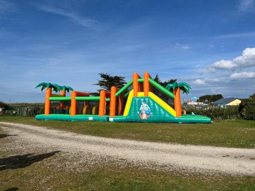 Photo de la galerie de l'établissement mobil home, à Sainte-Marie-du-Mont