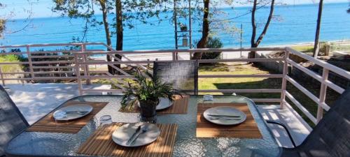 Gallery image of Villa Kiki by the beach! in Kókkinon Nerón