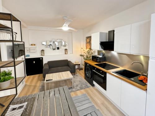 PAH1S - Cannes, Centre ville, beau 2 pièces rénové