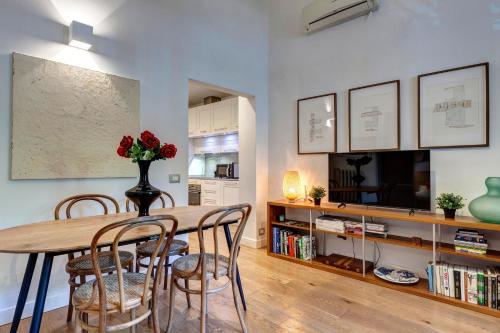Gramsci Apartment by Mamo Florence
