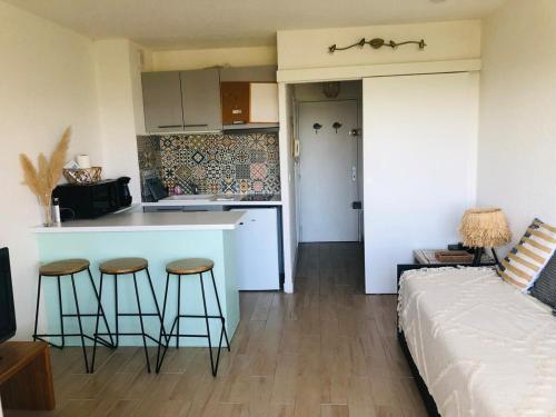 Studio Carnon proche plage et port