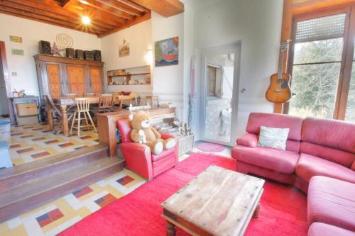 Χώρος καθιστικού στο Bohemian holiday home with lake view