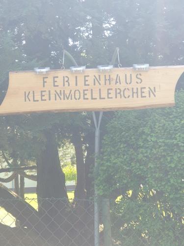 a sign that reads ferremeus kleichenichenichen istg at Ferienhaus Kleinmoellerchen in Neu Poserin