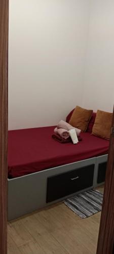 Una cama o camas en una habitación de Precious staycation
