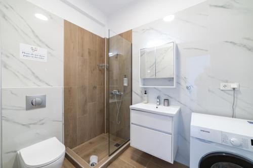 Koupelna v ubytování Argilos & Argilos Deluxe Residential Complexes