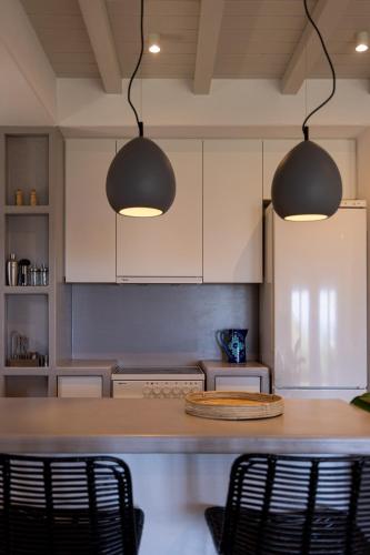 Dapur atau dapur kecil di Αphrodite & Estia Villas