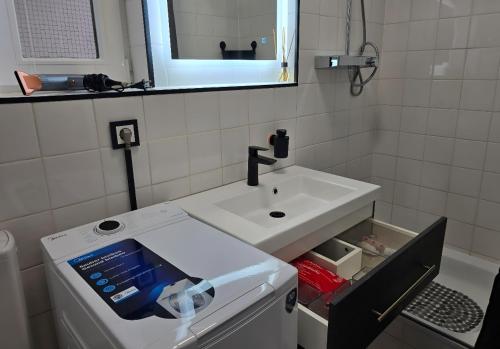 Koupelna v ubytování Modernes und gemütliches Studio in Karlsruhes Zentrum - APOLONIAliving