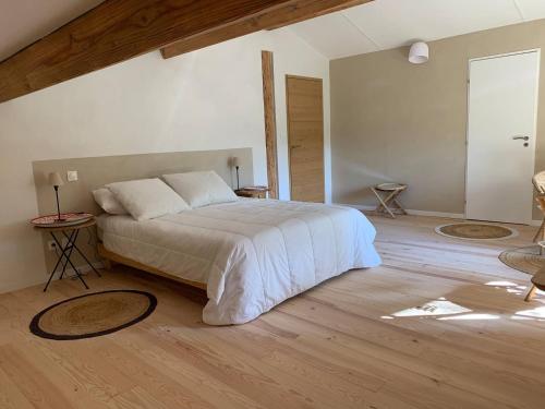 Cama o camas de una habitación en Chambre confortable à la campagne