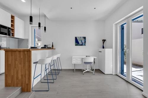Bamboo House App 2 by Makarska Exklusiv
