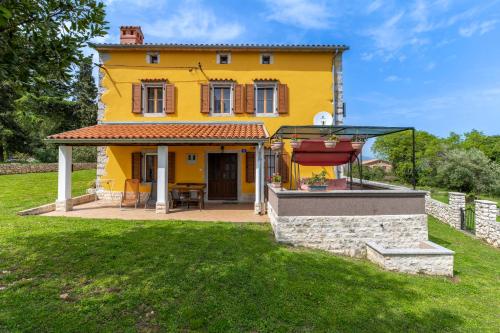 Gallery image of House Bruno in Drenje