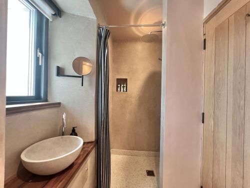 Vannituba majutusasutuses Quad Corner with beautiful views