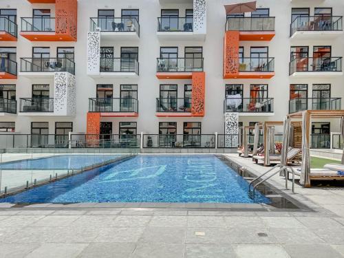 Bright and Spacious 1 Bed Prime JVC Location