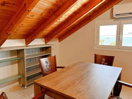 Gallery image of Bella Vista Junior in Kamena Vourla in Kamena Vourla