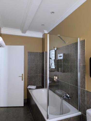Koupelna v ubytování Hôtel Mademoiselle