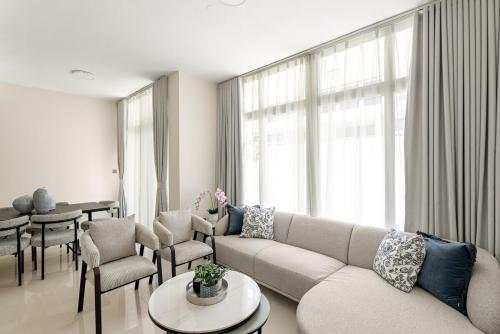 Tranquil 3BR Villa with Malibu Beach Access