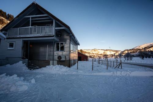 Gallery image of Et historisk hus med sjel in Tjørhom