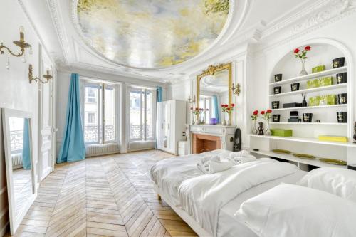 Photo de la galerie de l'établissement Grand appart Champs Elysées haut de gamme 8pers Paris Métro Wifi, à Paris