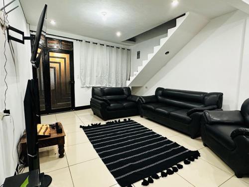 Ruang duduk di Encanto junto al lago en la zona viva