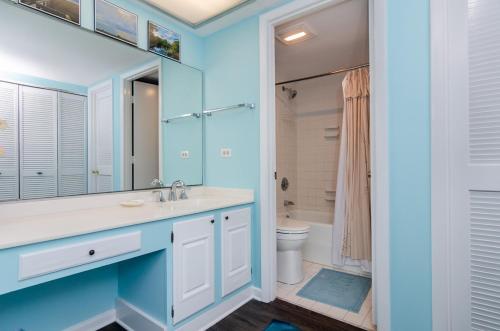 Vannituba majutusasutuses Robinson by Bryant Real Estate