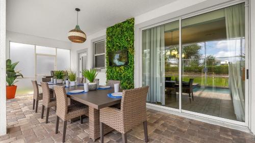 Upstay - ChampionsGate Villa with Pool photo 12