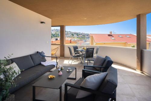 Gallery image of Comfortable Penthouse Apartment - Sita in Podstrana