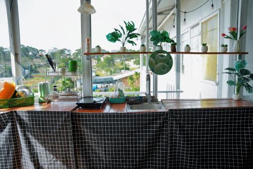 Balkón nebo terasa v ubytování The Hideout Homestay