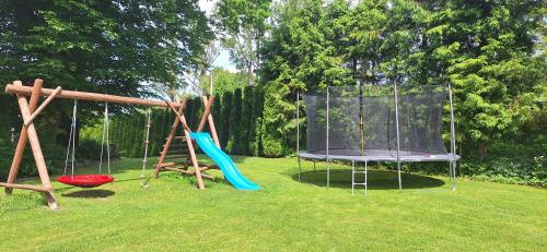 Herní místnost nebo prostor pro děti v ubytování Leśny Dwór Bieszczady