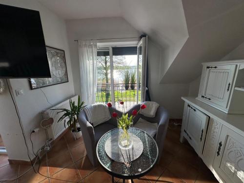 Apartament nad jeziorem w Charzykowach