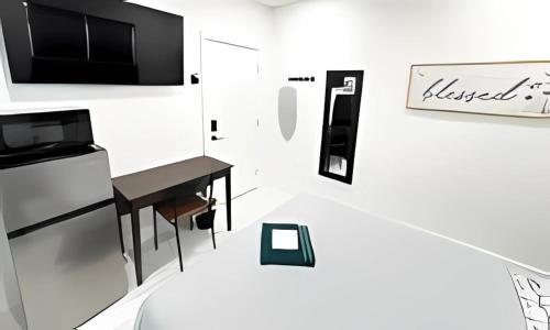 Η κουζίνα ή μικρή κουζίνα στο Private Rooms close to Miami Airport - Free parking - 01