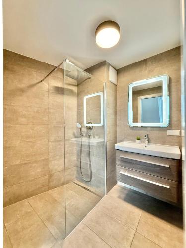Penthouse Wien mit Parkplatz und Balkon
