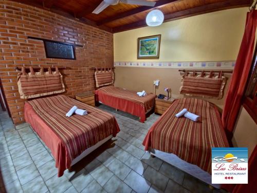 Letto o letti in una camera di Hotel & Restaurant Las Brisas