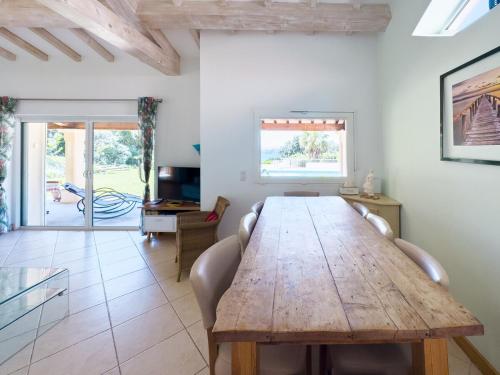 Exclusive Authentic Riviera Villa - Private Pool, Pétanque Court, Panoramic Mediterranean Sea & Estérel Mountain Views