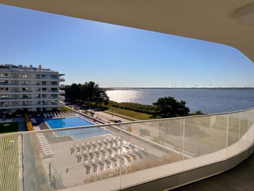 Rogowo Luksusowe apartamenty nad morzem z widokiem na jezioro i basen wraz z prywatnym wejściem na plażę