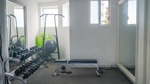 Fitness centrum a/nebo fitness zařízení v ubytování Beach Front Mykonos