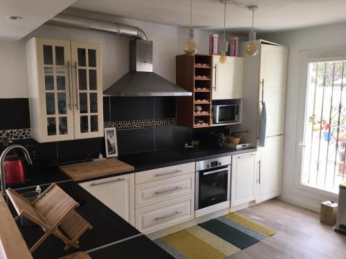 Photo de la galerie de l'établissement Le Paradis de Coralie-Duplex Coeur des Calanques, à La Ciotat