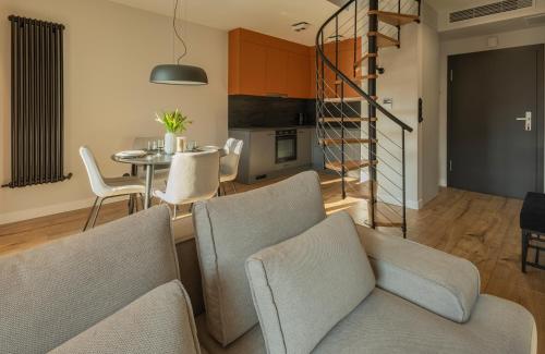 Ruang duduk di Wonder Home- Izeryn- centrum