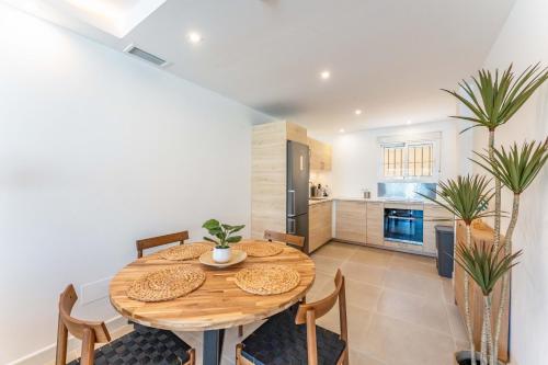 VB Goya Design House 3BR marina