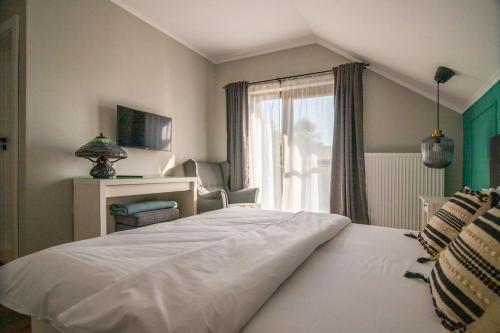 Φωτογραφία από το άλμπουμ του Gradina cu Soare σε Fundătura