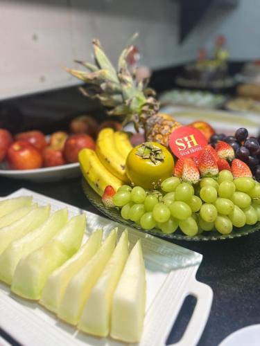 Makanan di atau berdekatan hotel