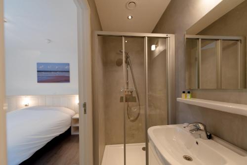 Vonios kambarys apgyvendinimo įstaigoje Hotel Restaurant de Jong