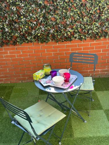 Photo de la galerie de l'établissement Élégance & Confort - Appart près Caves au Cœur de Reims, à Reims