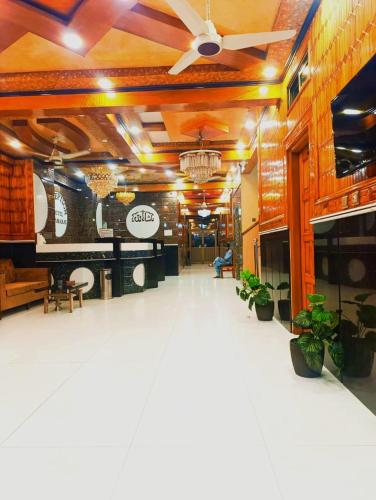 Φωτογραφία από το άλμπουμ του AL-AMARAT HOTEL Saddar στο Καράτσι