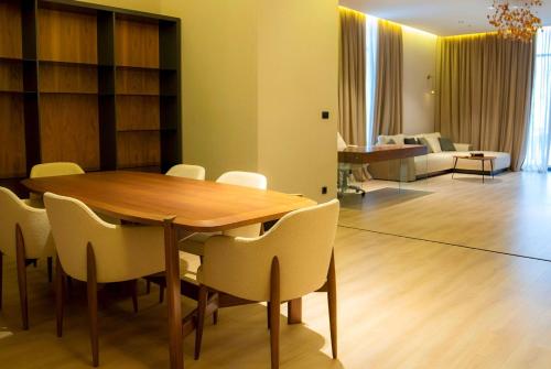 Posezení v ubytování Ramada Hotel & Suites by Wyndham Erbil 32 Park