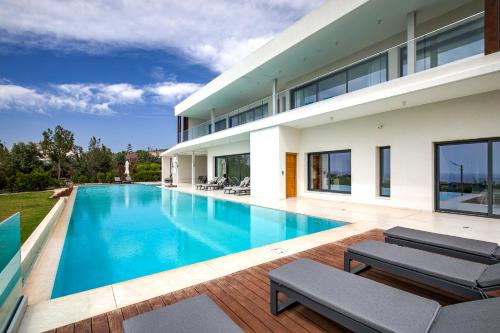 Billede fra billedgalleriet på J&C Villa Resort Seacave i Paphos City